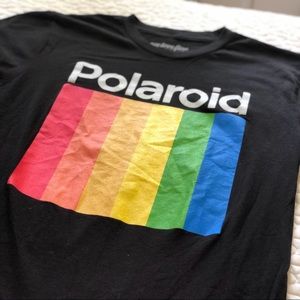 EUC Polaroid Graphic Logo Tee